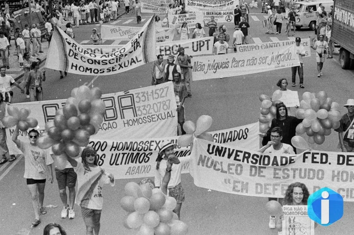 Exposição em SP reúne fotos de movimentos feministas do Brasil