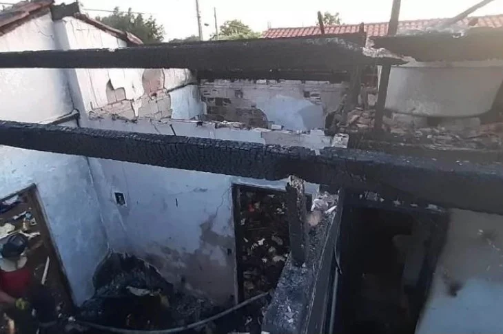 Família que teve casa consumida pelo fogo em Venceslau precisa de ajuda