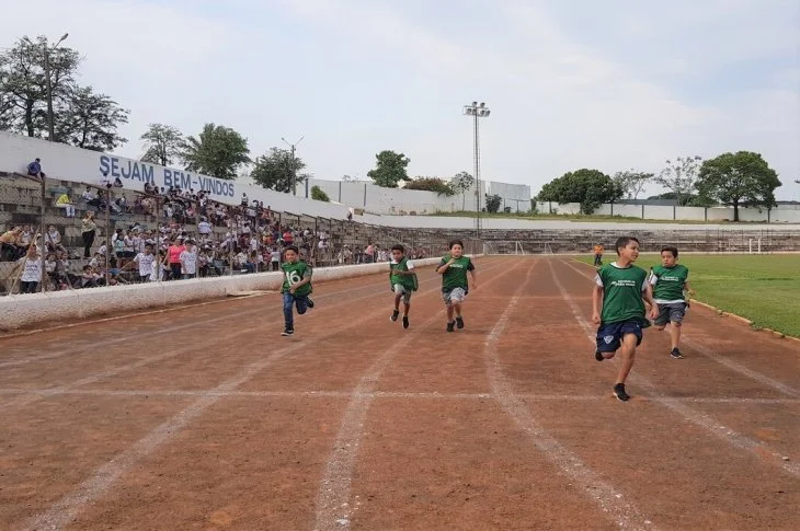 Festival de Atletismo; Segunda edição do evento, será realizado a partir de amanhã, com participação de alunos da Rede Municipal de Venceslau!