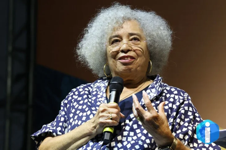 Flip: Angela Davis cita pensadores brasileiros e critica gentrificação