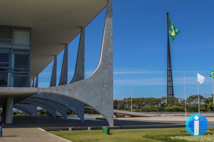 Frente de prefeitos apresenta carta com propostas aos presidenciáveis