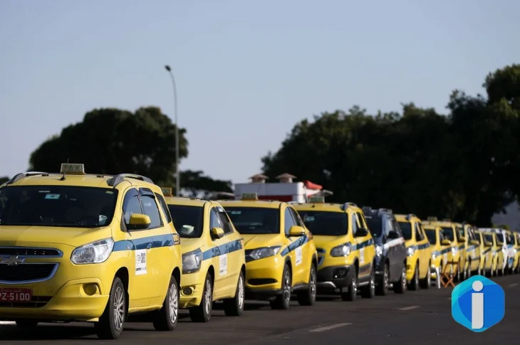 Governo autoriza contrato de R$ 30 bi para motoristas de aplicativos