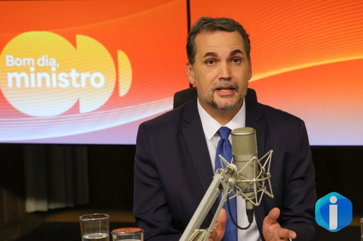 Governo usou lucros com exportação para conter preço dos combustíveis