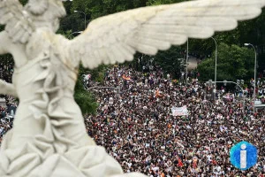 Habitação: Espanha antecipa eleições; sindicatos chamam à greve geral