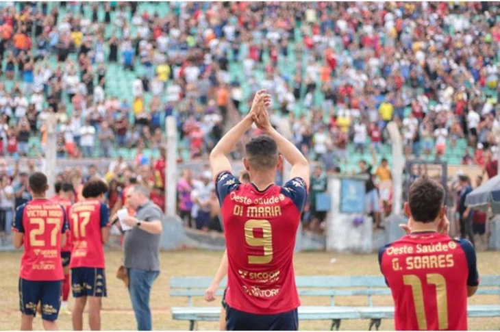 Invicto, Grêmio Prudente reúne quase 8 mil torcedores em conquista do acesso