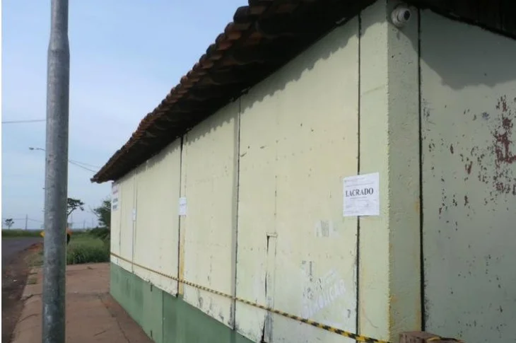 Jock pede informações sobre prédio localizado na avenida Carlos Platzeck