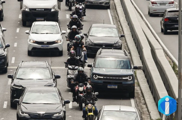 Justiça manda prefeitura de São Paulo liberar Uber Moto