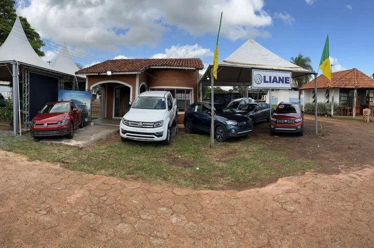 Liane Volkswagen de Presidente Venceslau, apresenta novo Polo 2023 na Faive Rodeio Show