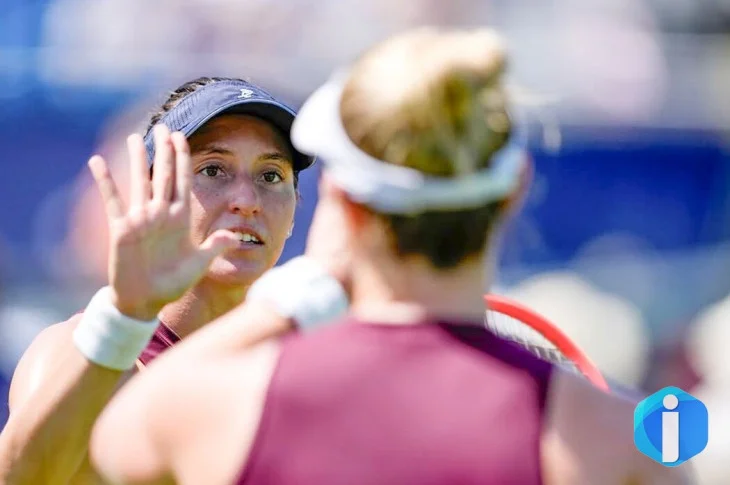 Luisa Stefani avança às oitavas de final nas duplas em Wimbledon