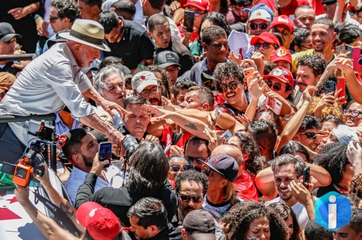Lula afirma que PT entrará na Justiça contra suspensão de canal