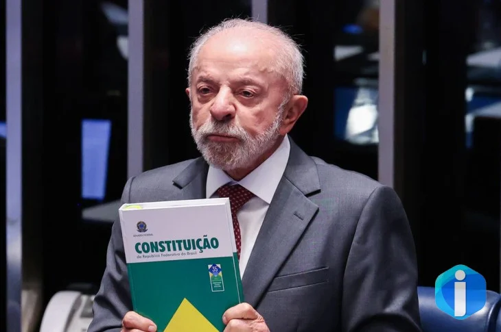 Lula faz campanha em MG e celebra fim da jornada 6x1