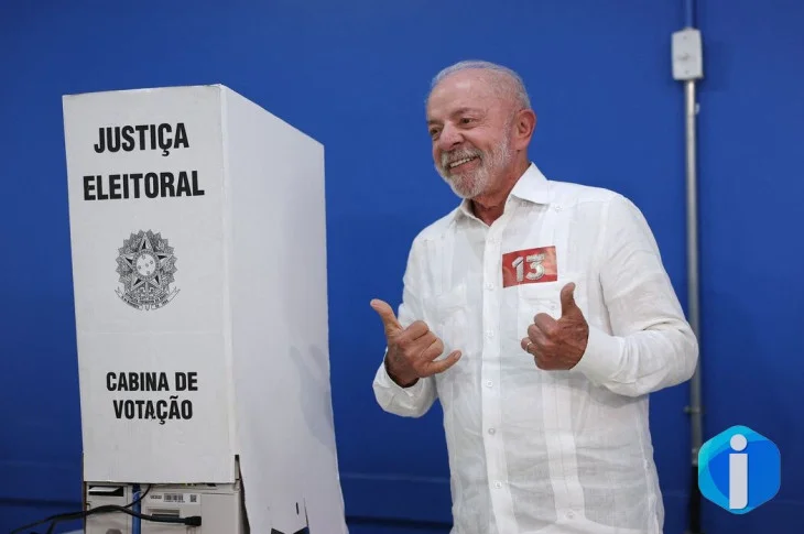 Lula vota e enaltece mobilização popular: 