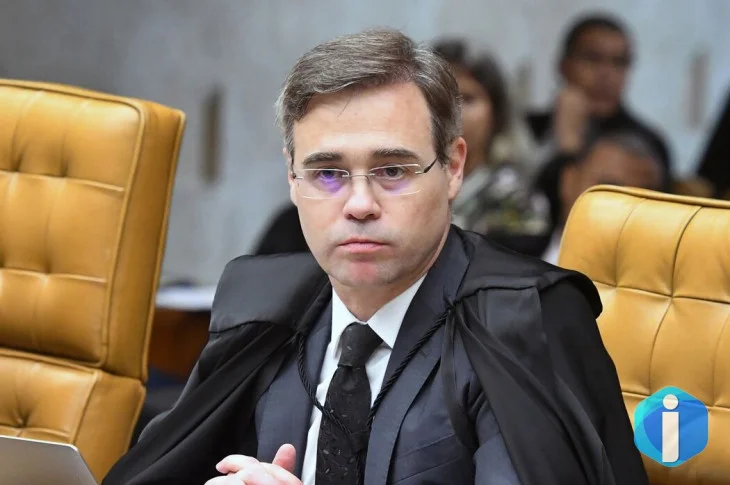 Mendonça volta a suspender multas sobre saúde mental no trabalho