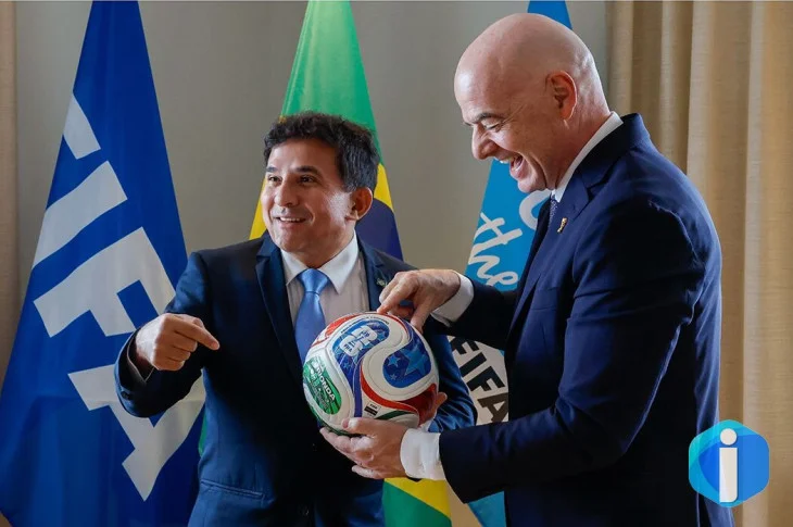 Ministro do Esporte entrega marco regulatório da Copa Feminina à Fifa