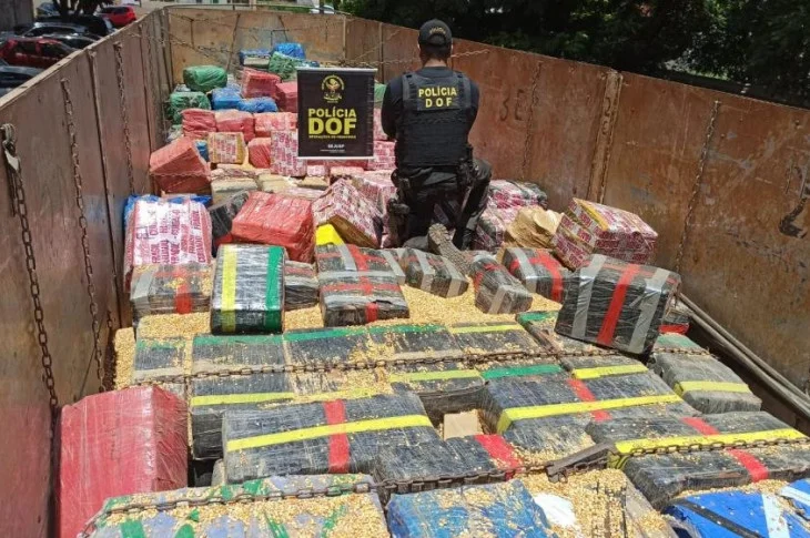 Morador de Presidente Venceslau é preso transportando 22 toneladas de maconha em carreta
