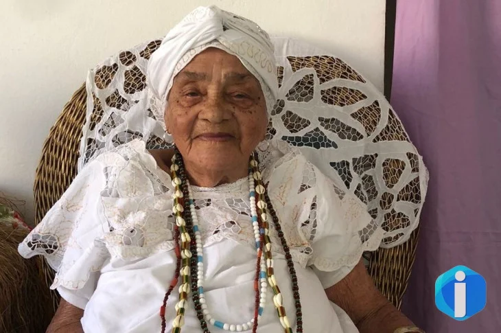 Morre Mãe Senhora de Ewá, liderança do candomblé, aos 104 anos