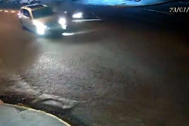 Motorista mata idoso e deixa dois feridos em duplo atropelamento