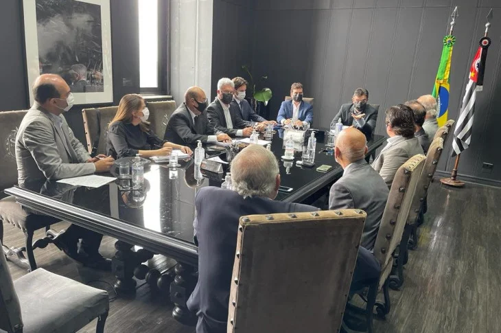 Na capital paulista, prefeita de Presidente Venceslau trata sobre financiamento de R$ 18 milhões e liberação de verbas para o município