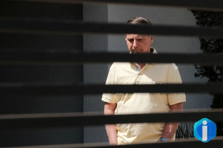 Não houve intuito de descumprir a lei, diz Bolsonaro sobre arma