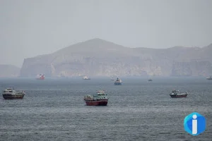 Navios já navegam pelo Estreito de Ormuz sob plano de retirada da ONU