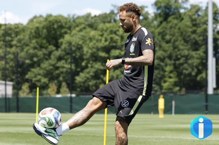 Neymar volta a treinar com a seleção a 2 dias do jogo contra o Haiti