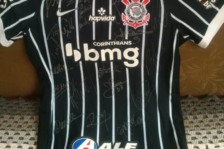 Nova rifa de camisa autografada do Corinthians é lançada em Presidente Venceslau