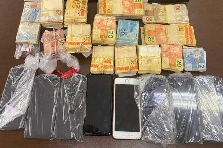 Operação policial apreende mais de R$ 50 mil em três cidades da região