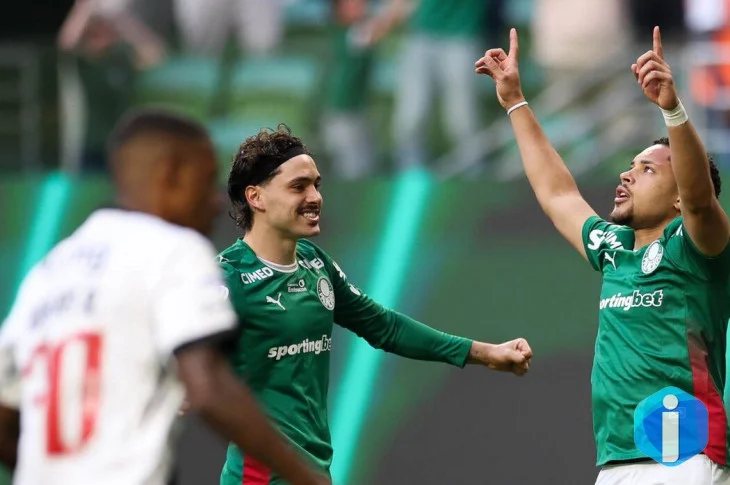 Palmeiras goleia Vasco e volta a abrir frente no Brasileirão: 4 a 1