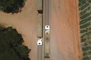 Parceria leva caminhões a biometano para logística no oeste paulista
