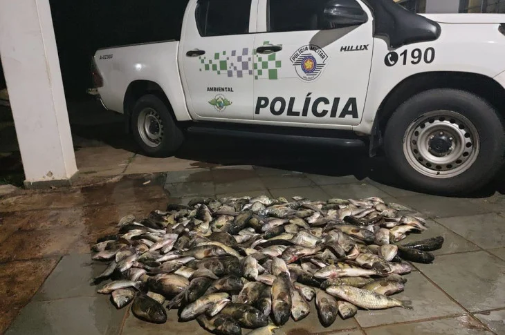 Pescador é autuado em R$ 2,5 mil por pescar 76 quilos de peixes de espécies nativas durante a piracema