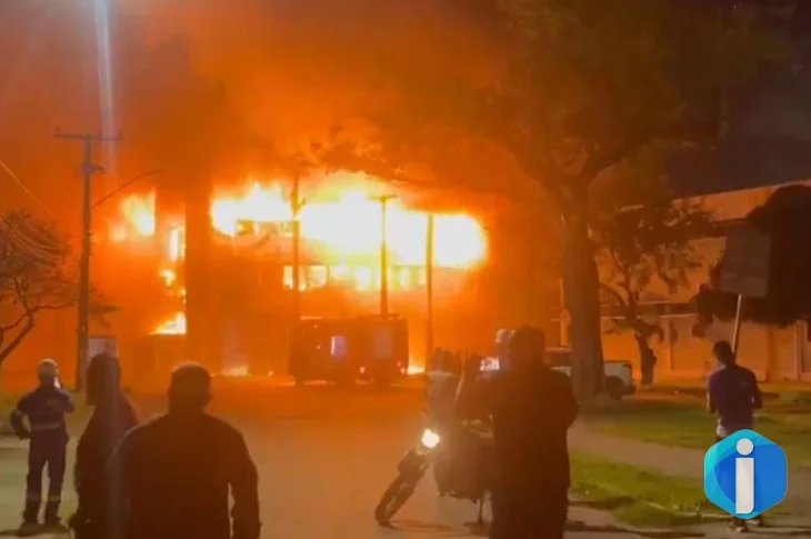PF vai investigar incêndio na Universidade Federal de Pernambuco