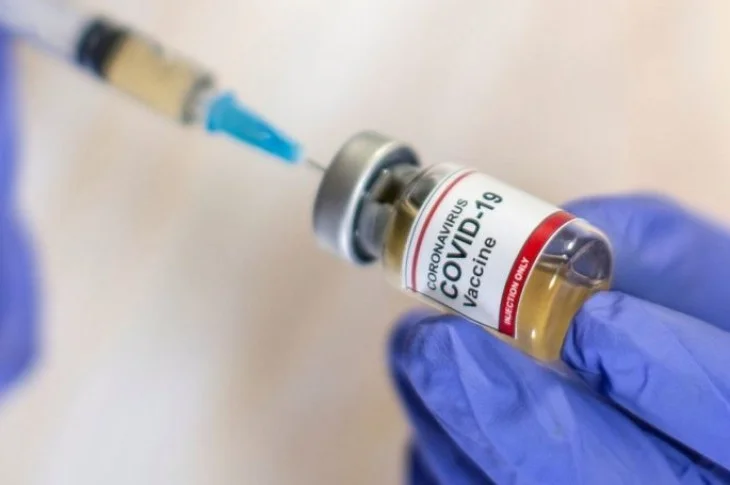 Piquerobi iniciará aplicação da 3ª dose da vacina contra a covid-19 em idosos de 70 a 79 anos