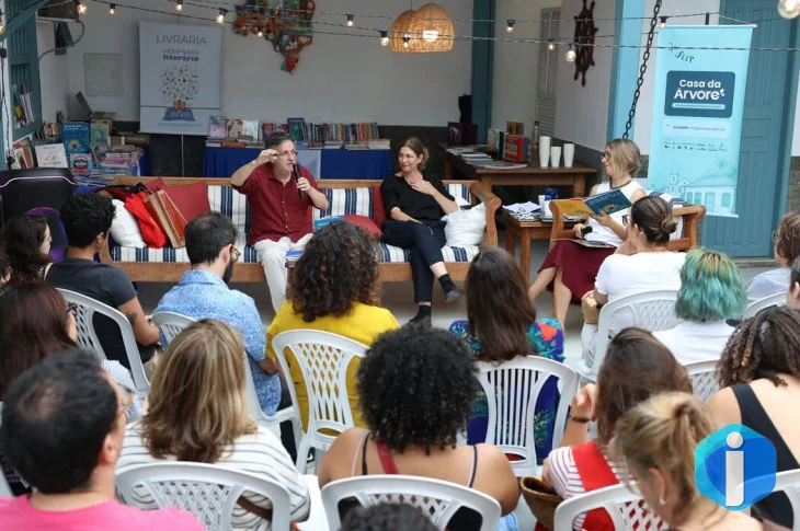 Poesia na infância alimenta sensibilidade, diz escritor