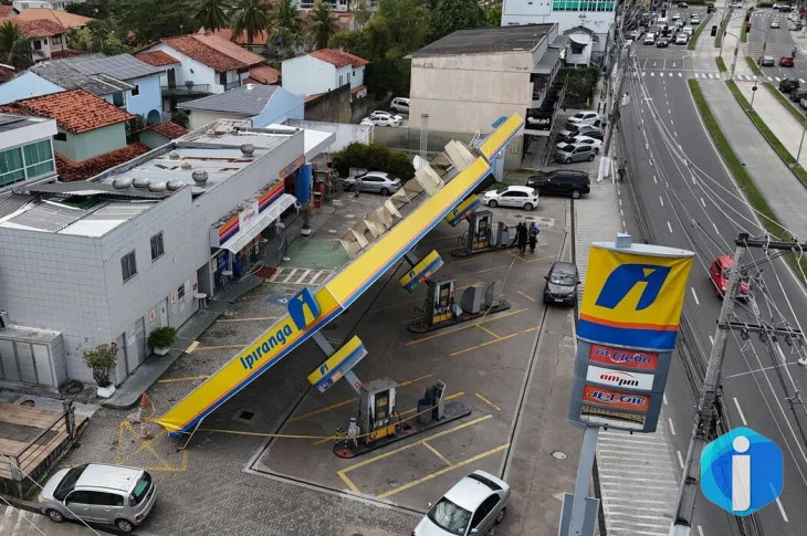 Polícia investiga morte de três eletrocutados após ventania no Rio