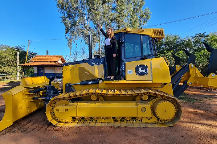Prefeita Bárbara valoriza renovação de frota após completar um ano e meio de gestão