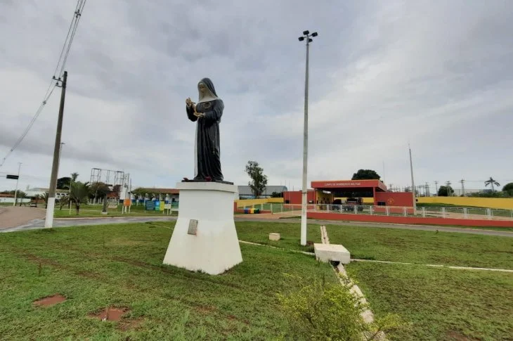 Prefeitura abre inscrições para concurso público com 75 vagas e salários de até R$ 11 mil