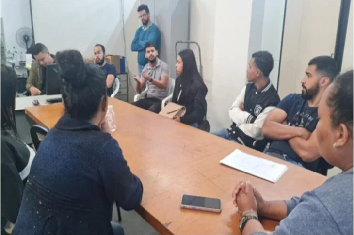 Prefeitura de Presidente Venceslau promove reunião entre monitores de ônibus escolares e empresa terceirizada