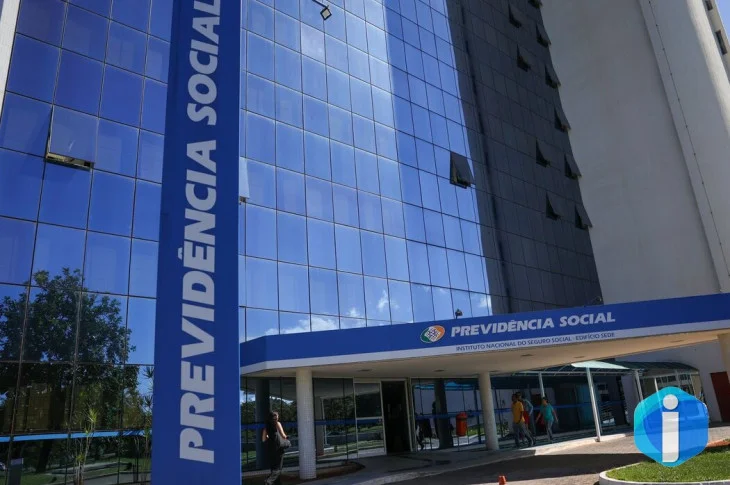 Previsão de gastos com INSS em 2027 é reduzida em R$ 5 bilhões
