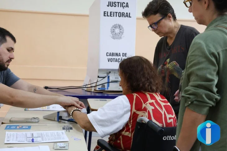 Primeiro turno contou com 43% mais eleitores de ao menos 70 anos