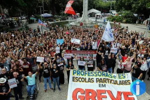 Professores de escolas particulares do Rio fazem greve de 24 horas