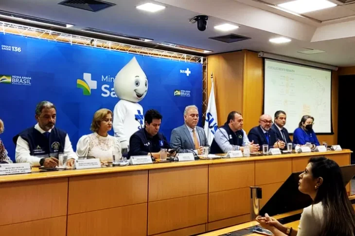 Queiroga assina portaria que encerra emergência sanitária por conta da Covid-19