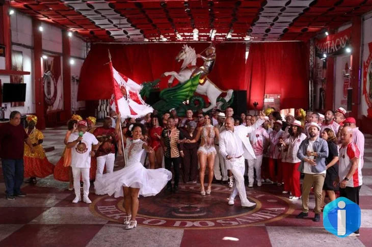 Rádio Nacional lança clipe para celebrar seus 90 anos