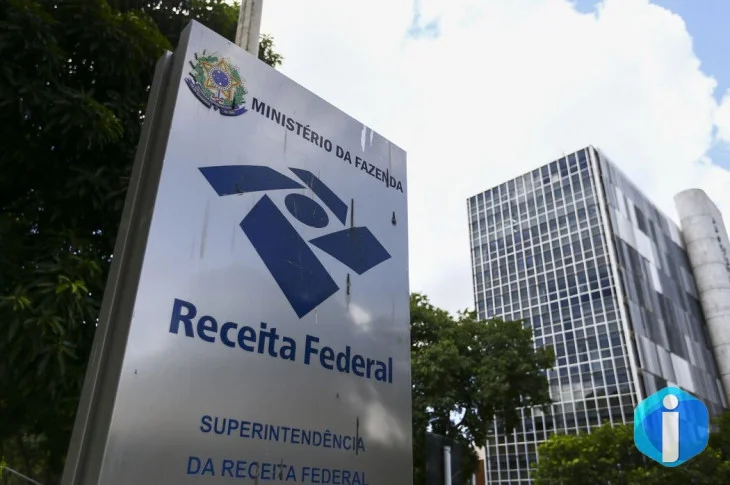 Receita paga nesta terça maior lote de restituição do IR da história