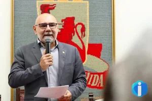 Reitor da UFPE estima prejuízo de incêndio em cerca R$ 100 milhões