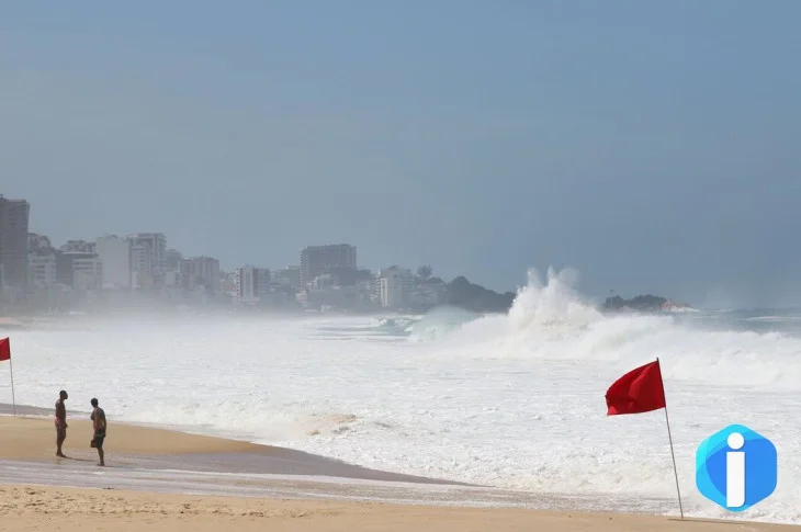 Rio terá dia de temperatura em declínio com chuva e mar de ressaca