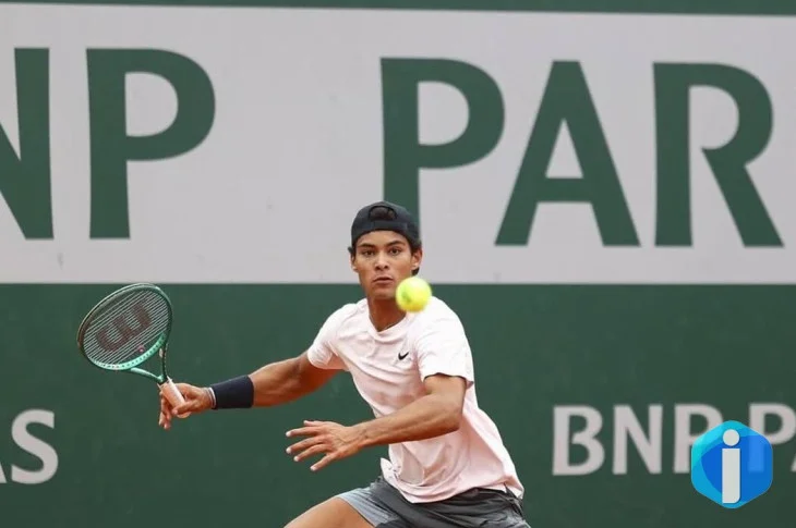 Roland Garros: Luis Guto Miguel bate compatriota e vai à final juvenil