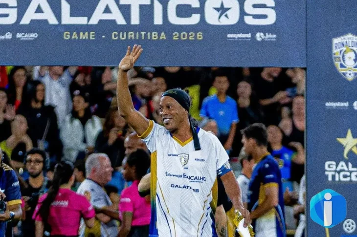 Ronaldinho Gaúcho anuncia volta aos gramados pelo italiano Ravenna