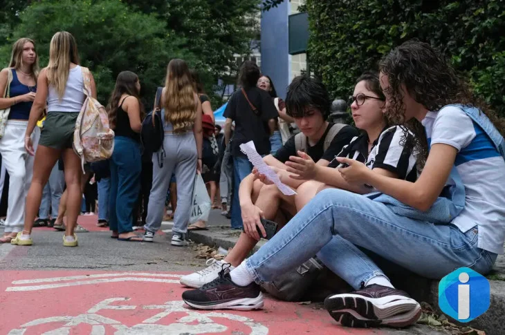 Saeb 2025: Brasil recupera nível pré-pandemia, mas ainda tem gargalos