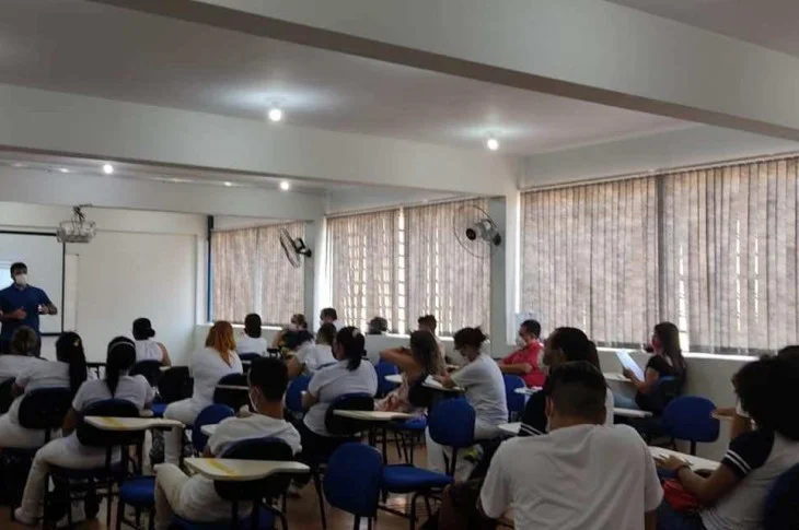 Santa Casa de Venceslau promove capacitação com alunos de enfermagem da Etec
