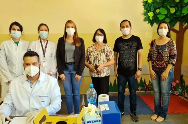 Saúde de Venceslau realiza teste de covid-19 em profissionais da educação